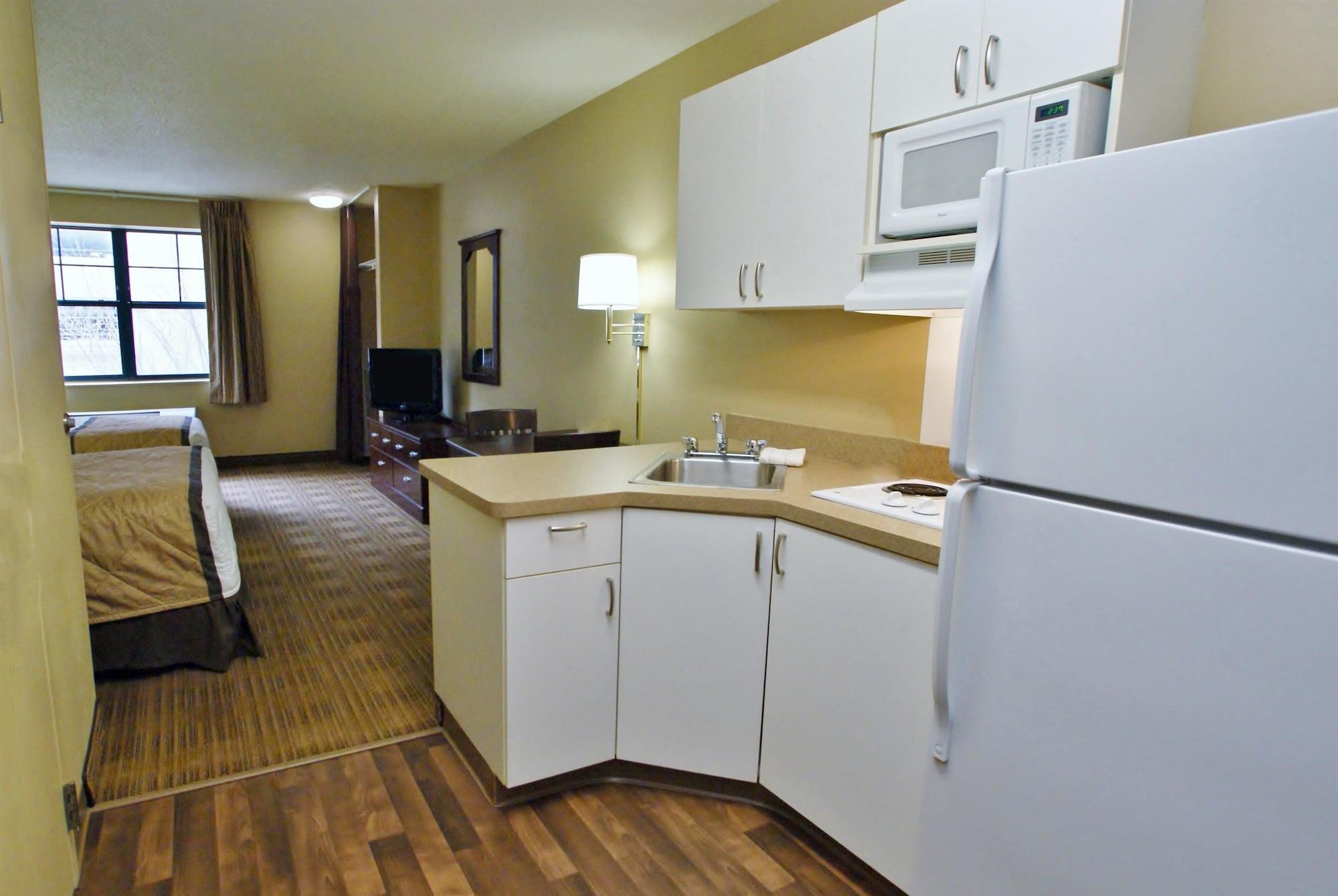 Extended Stay America Select Suites - Orlando - Maitland - 1760 Pembrook Dr Altamonte Springs Ngoại thất bức ảnh